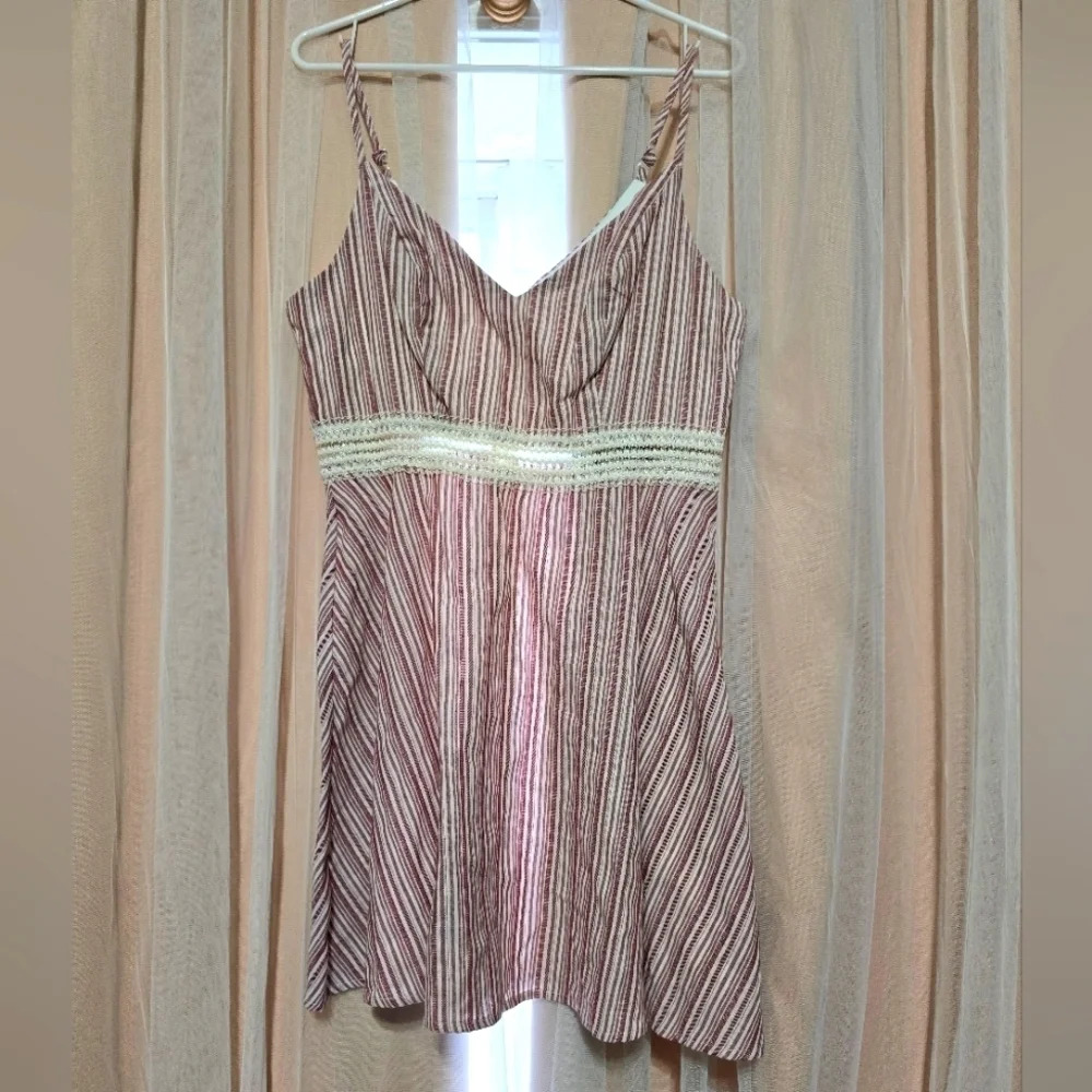 NWT Speechless Striped Sweetheart Mini Dress, Crochet Bust Line, Cotton, Lined.